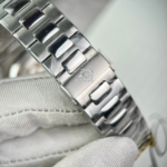 Patek Philippe Nautilus Ref. 5990 - Image 9