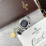 Patek Philippe Nautilus Ref. 5990 - Image 2