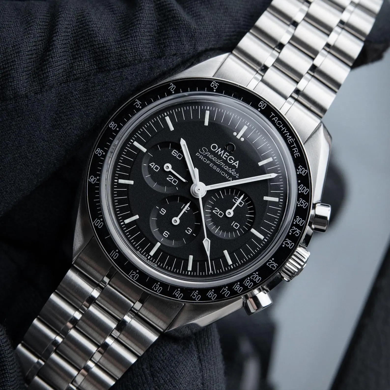 il_1588xN.6922249952_evsk.webp Omega Speedmaster Professional Moonwatch 42mm Ref. 310.30.42.50.01 Watch – Free Shipping | Minimalist & Luxury Design | Perfect Gift for Him - Image 1