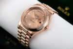 Rolex Day-Date M128235-0009 Oyster, 36 mm, Everose gold - Image 8