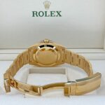 Rolex Submariner Date, 18k Yellow Gold, 41mm, Ref# 126618lb-0002 - Image 9