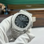 Patek Philippe Nautilus Ref 5711 40mm - Image 3