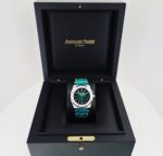 Audemars Piguet Royal Oak Jumbo Extra-Thin Platinum 39mm Green 16202PT.OO.1240PT.01 - Image 7