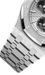 Audemars Piguet Royal Oak SELFWINDING CHRONOGRAPH Ref# 26240BC.GG.1324BC.01 - Image 2